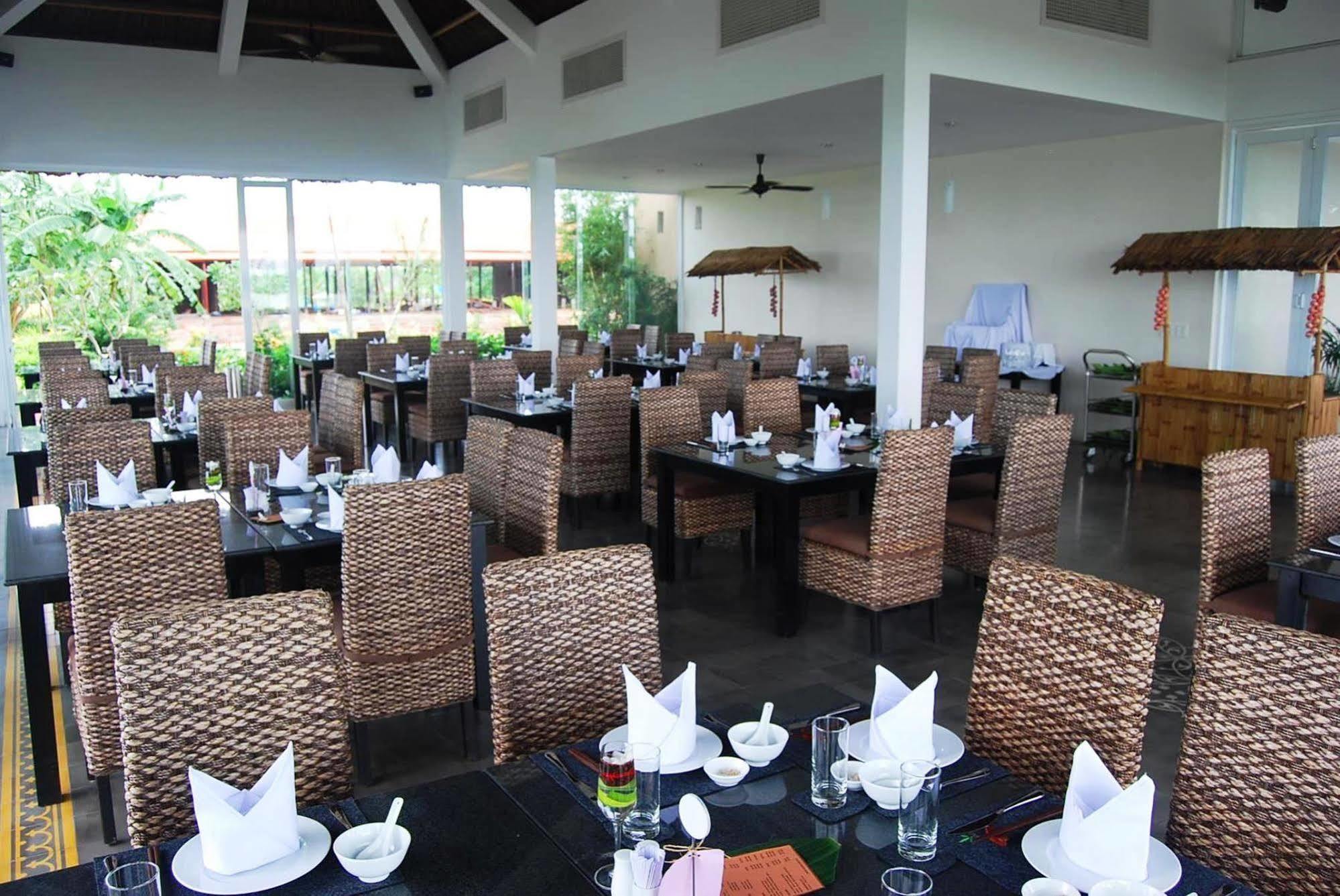 Mekong Riverside Boutique Resort&Spa Cái Bè Extérieur photo